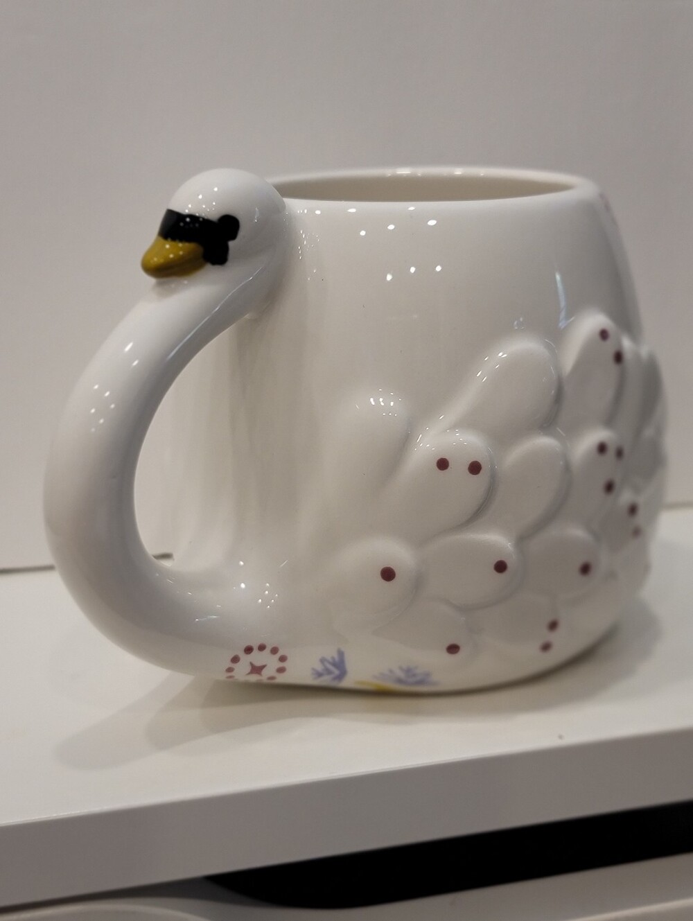 LANG by Design Group White Swan Floral Embossed Ceramic Mug Cottagecore EUC